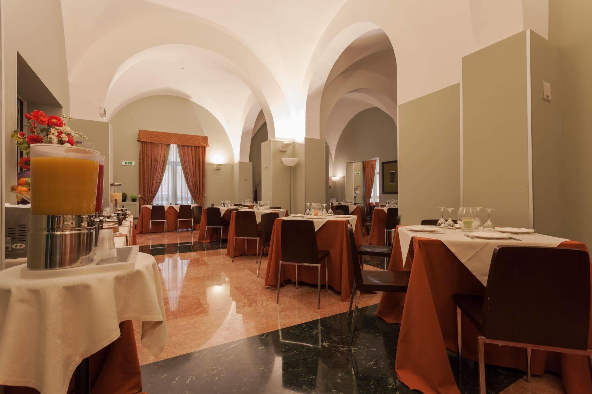 Hotel Vittoria Trapani Esterno foto
